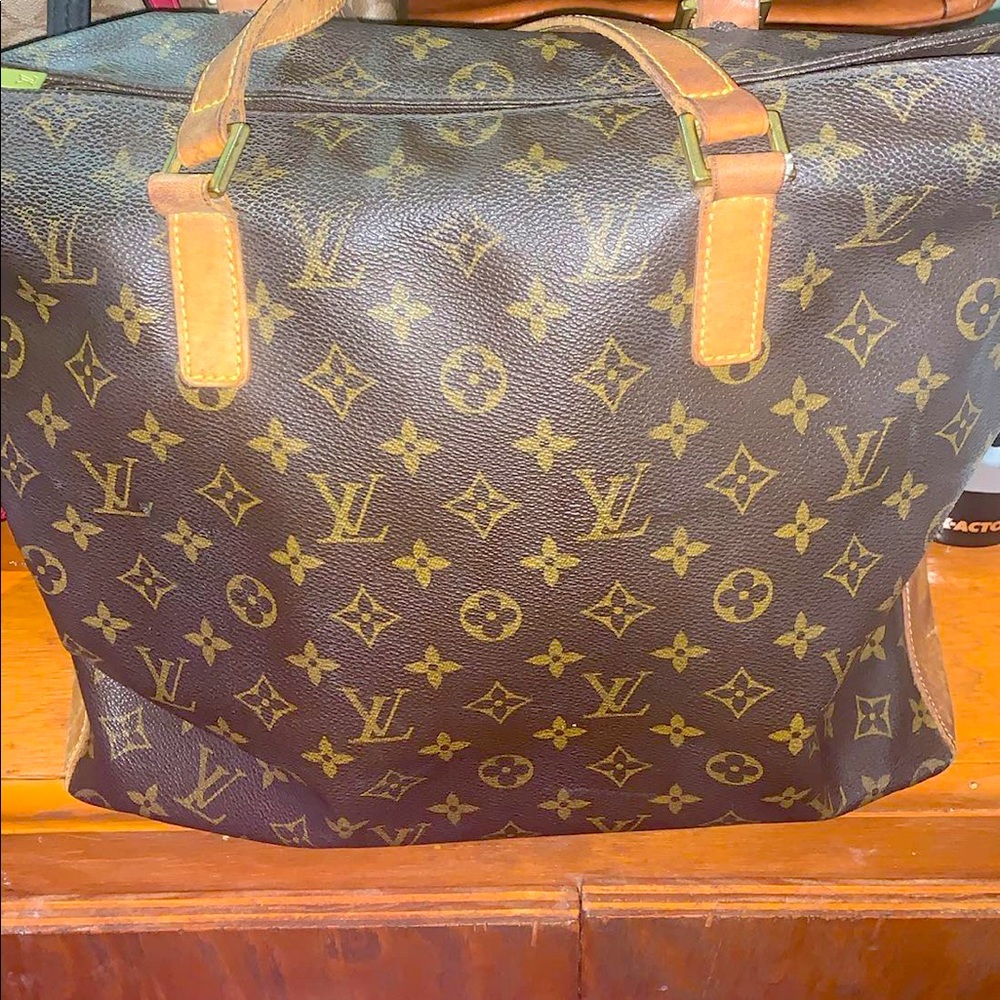 Authentic Luis Vuitton purse